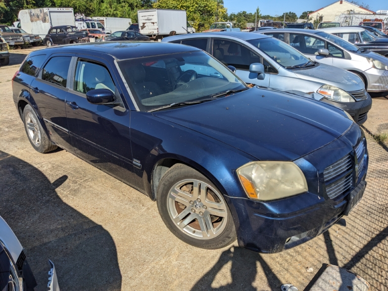 2005 Dodge Magnum  RT